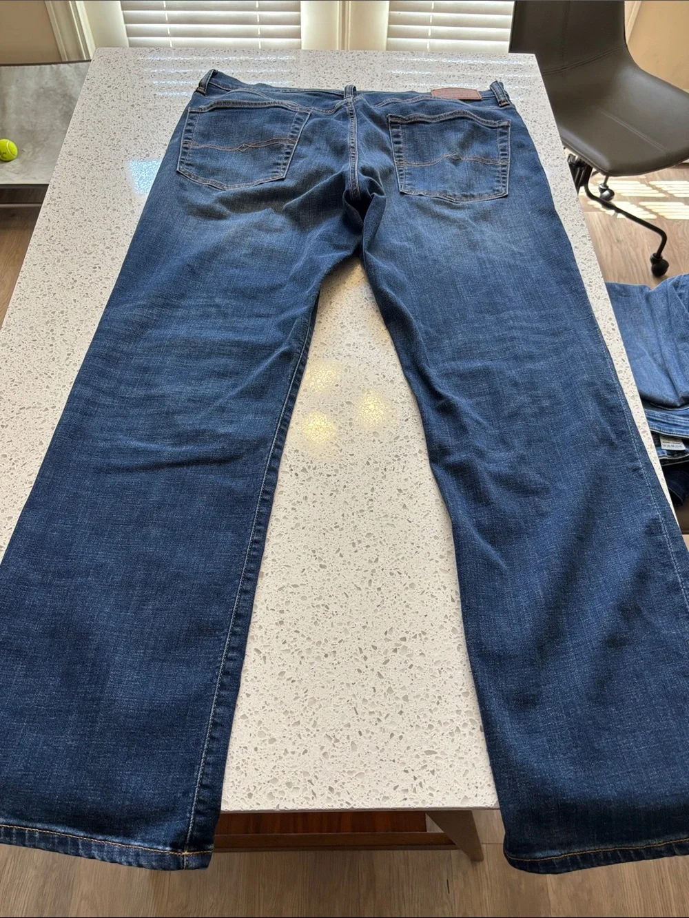 Lucky Brand Men's Dark Blue Denim Jeans 38x34